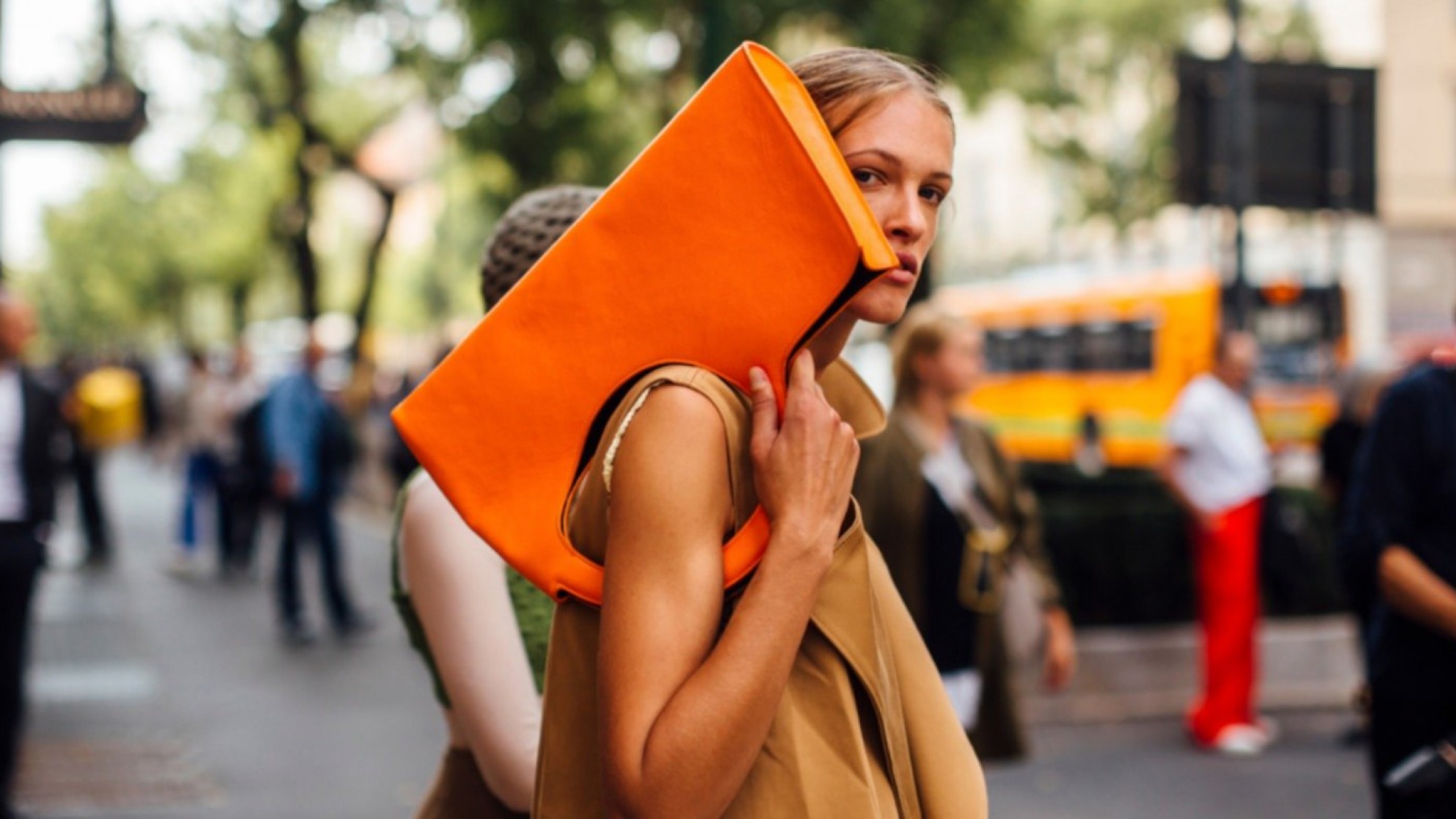 Chau bolsos ultra coloridos, estos son los diseños que serán tendencia